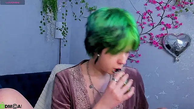 CarolineRichter online show from March 8, 3:21 am