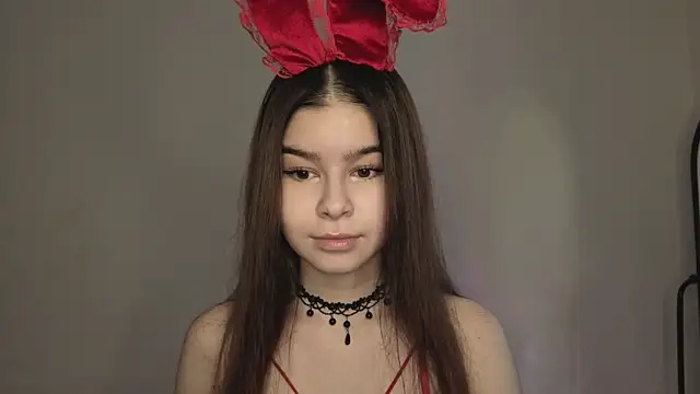 Snapshot of sladkoezzzka chatting on September 22, 3:43 pm sladkoezzzka online show from September 22, 3:43 pm