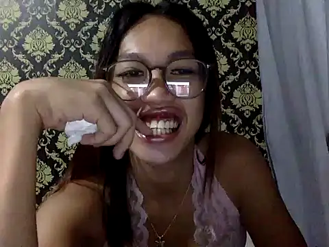 your wifey online show from September 27, 1:07 pm