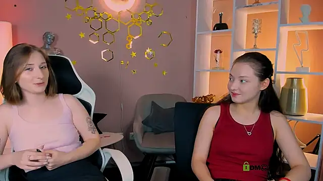 eva smiith  online show from June 26, 6:03 am