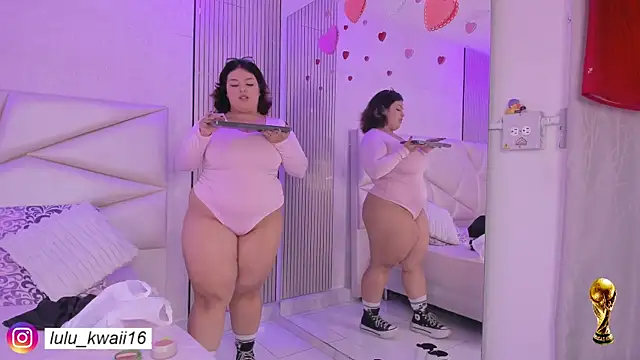 lulukawai16 online show from July 27, 7:00 pm