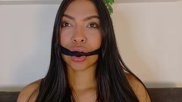 RiriiBrunette   online show from April 30, 8:57 pm