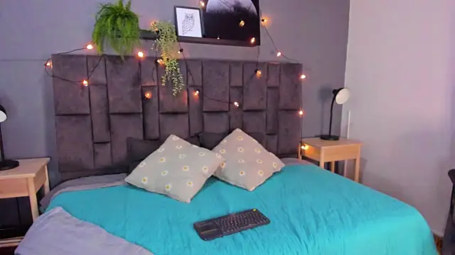 RiriiBrunette   online show from November 13, 7:57 pm