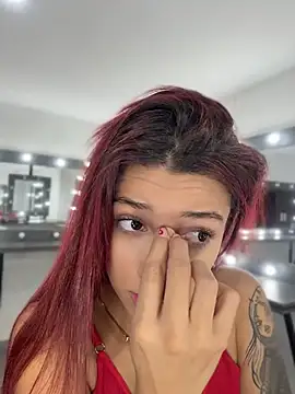 amber sparkle online show from July 20, 2:30 pm