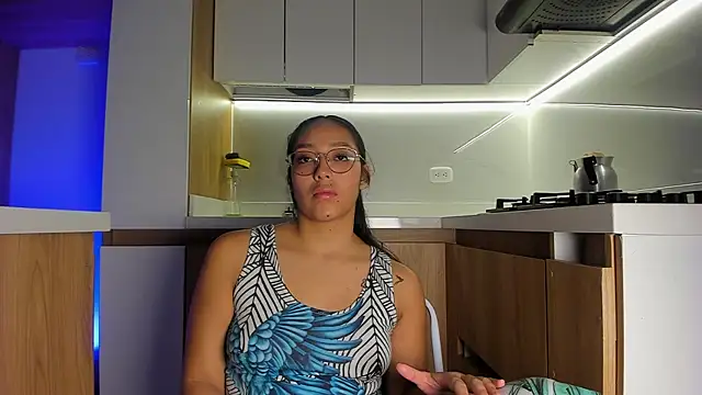 Snapshot of SusanClarck chatting on October 19, 5:53 am SusanClarck online show from October 19, 5:53 am