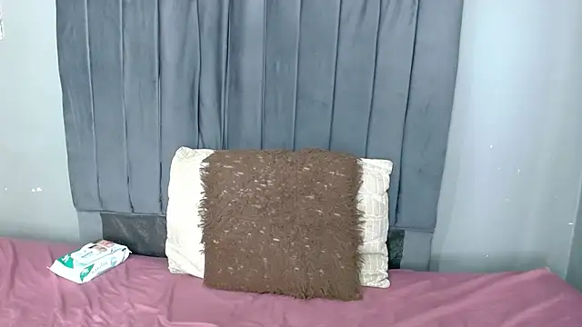 ChubbyBuddyxXx online show from March 5, 8:04 pm