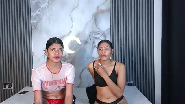 TifanyandLisa online show from November 28, 8:56 pm