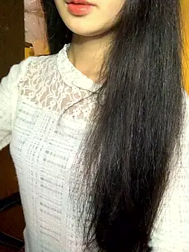 Nhinhi18 online show from February 5, 3:59 pm