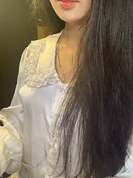 Nhinhi18 online show from May 11, 4:04 pm