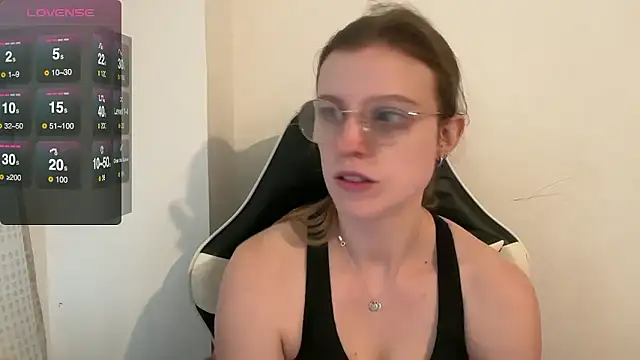 BustyKellyXXX online show from January 12, 9:47 am