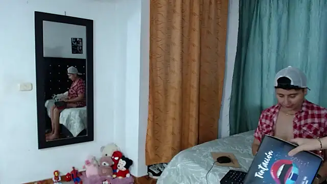 JaneAndAmy online show from November 14, 9:48 pm