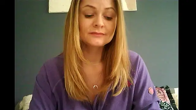Ginger-bb online show from April 7, 6:26 am