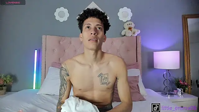 Joe And Emma online show from October 6, 10:25 pm