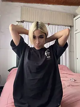Babylovetiernax online show from April 29, 3:26 pm