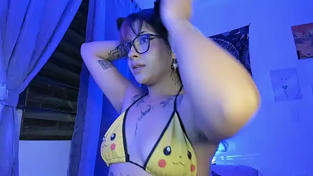 Snapshot of Sweet_mim_ chatting on October 9, 11:53 pm Sweet mim online show from October 9, 11:53 pm