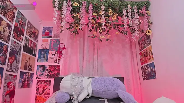 FluffyMelons online show from July 1, 11:04 pm