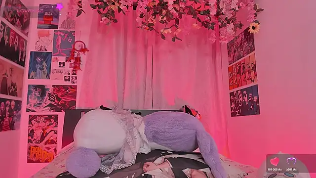FluffyMelons online show from April 30, 11:08 pm