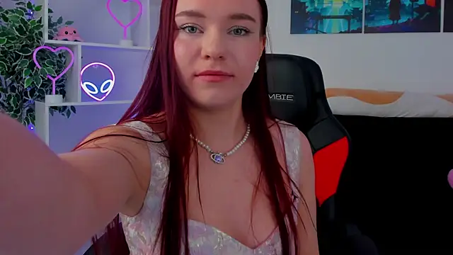 Snapshot of NoraHaynes chatting on October 14, 3:42 am NoraHaynes online show from October 14, 3:42 am
