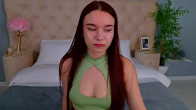 Snapshot of NoraHaynes chatting on October 3, 3:00 am NoraHaynes online show from October 3, 3:00 am