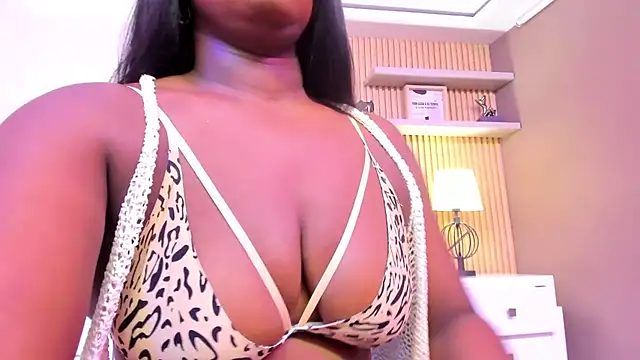 SerenaWinslow online show from December 15, 12:10 pm