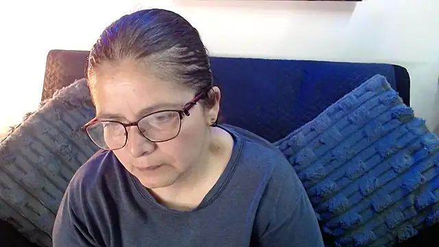 Linda banks  online show from July 30, 2:01 am