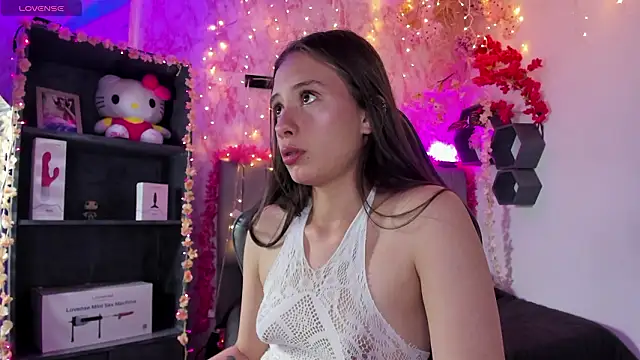 Scarlett21   online show from February 19, 8:40 pm