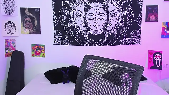 Rose 72 online show from July 25, 10:17 pm
