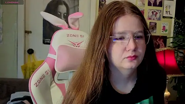 Sienna-Cow online show from October 16, 1:14 pm