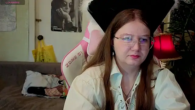 Sienna-Cow online show from October 8, 11:36 am