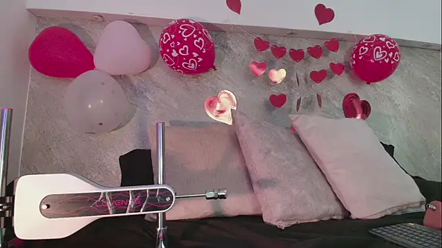 Dixie grey1 online show from February 14, 2:08 pm