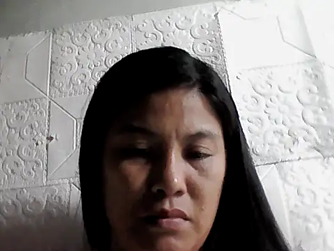 Uniquebeauty32 online show from June 8, 8:59 am