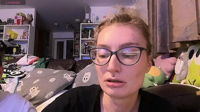 harleyblair online show from January 7, 11:19 pm