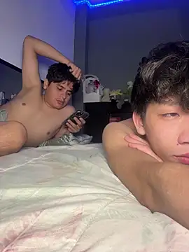 Kailertwink online show from July 28, 3:08 pm