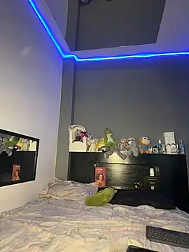 Kailertwink online show from July 5, 4:40 am