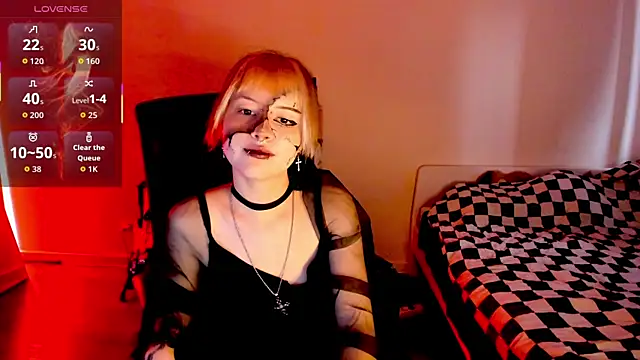 LiyaLuna online show from October 31, 1:48 pm