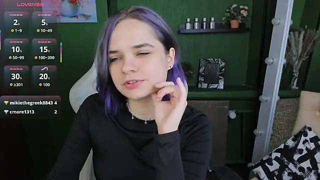 Gina Dawson online show from December 17, 10:08 am