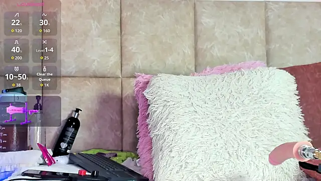 KarolBlanco online show from October 3, 7:30 pm