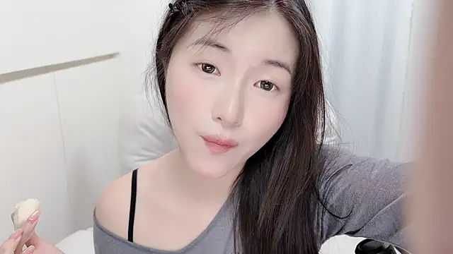 Rosalind xixi online show from July 8, 7:32 am