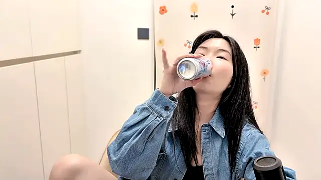 Rosalind xixi online show from November 11, 12:02 pm