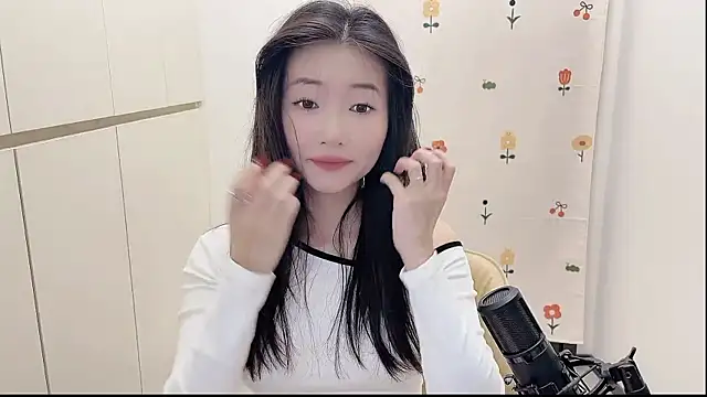 Snapshot of Rosalind_xixi chatting on September 19, 11:53 am Rosalind xixi online show from September 19, 11:53 am