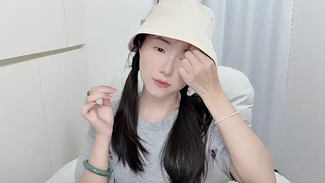 Rosalind xixi online show from June 28, 12:01 pm