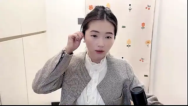 Rosalind xixi online show from October 26, 1:28 pm