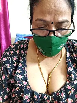 heera-rani online show from March 8, 9:02 am