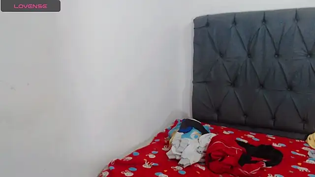 deborahotts online show from November 16, 5:13 pm