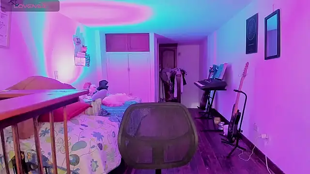 atenea dragon   online show from November 6, 8:48 pm