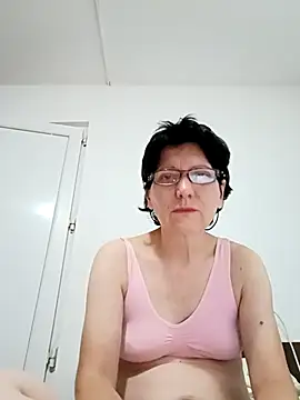 Snapshot of Vera_Elle chatting on October 15, 5:59 pm Vera Elle online show from October 15, 5:59 pm