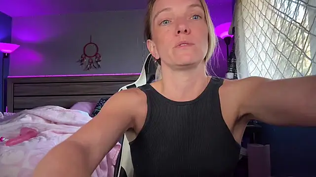 ajmiller25 online show from March 4, 8:48 pm