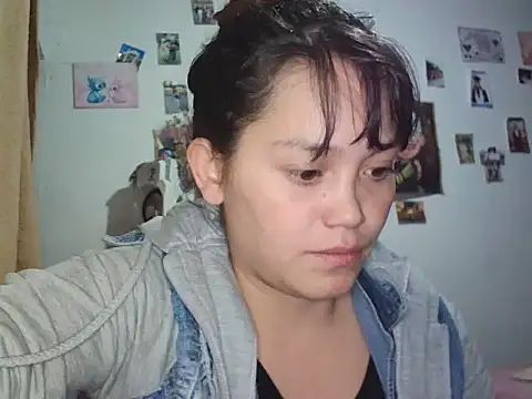 Snapshot of chanito_1421 chatting on October 7, 12:37 am chanito 1421 online show from October 7, 12:37 am