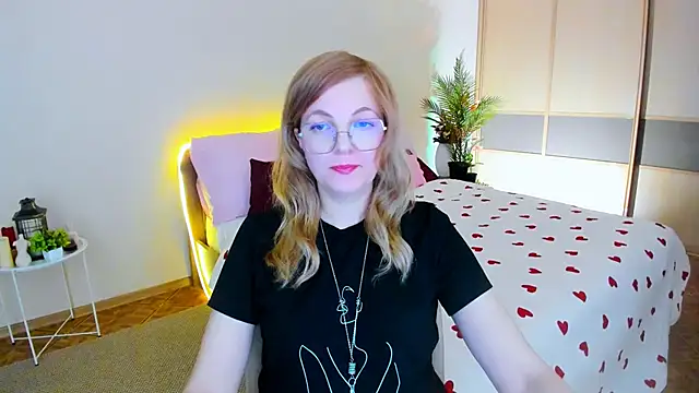 YourUniverser online show from June 5, 9:26 am