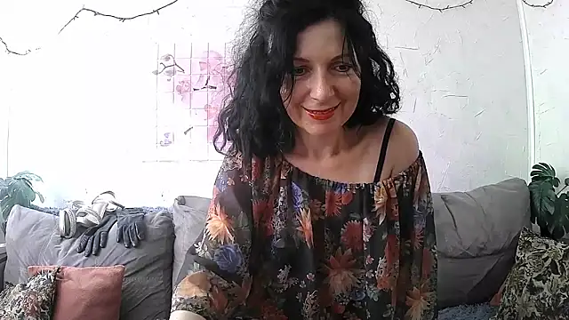 ValleriWind online show from May 7, 1:26 pm